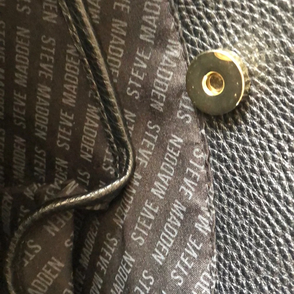 NWOT STEVE MADDEN Cross/Messenger bag (Vegan) - Picture 8 of 16